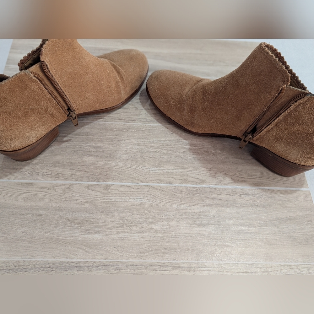Jack Rogers Light Brown Suede Ankle Booties Size 6.5M *NWOB - Picture 7 of 9